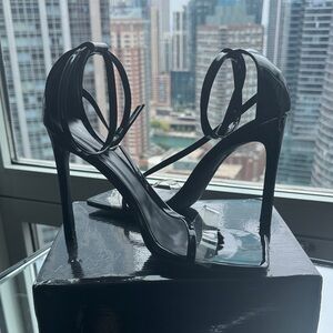 PrettyLittleThing Glossy Black Heels